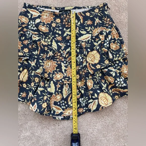 Francesca's Collections Floral Mini Skirt - Navy and Yellow NWT - Picture 13 of 14